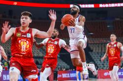 包含转会期体能课后，布莱顿内部沟通备战CBA季后赛，赛场秩序良好，阵容厚度经受考验的词条-爱游戏网站下载